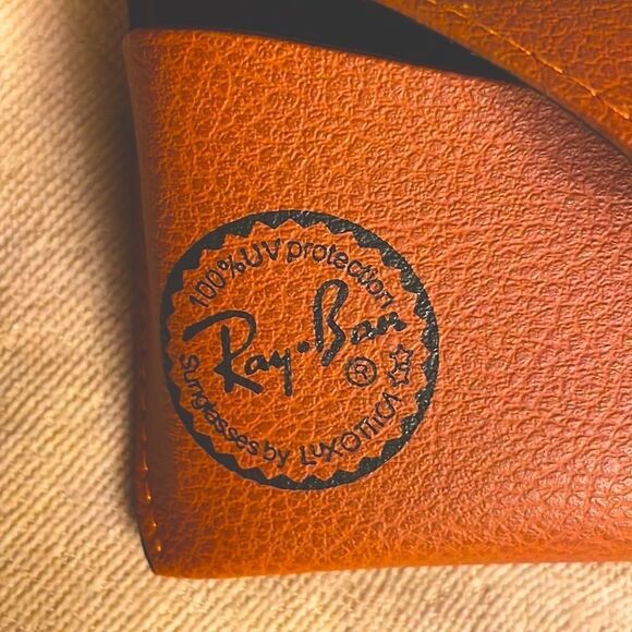 RAY-BAN Leather Sunglasses Case 🕶 - Picture 1 of 5